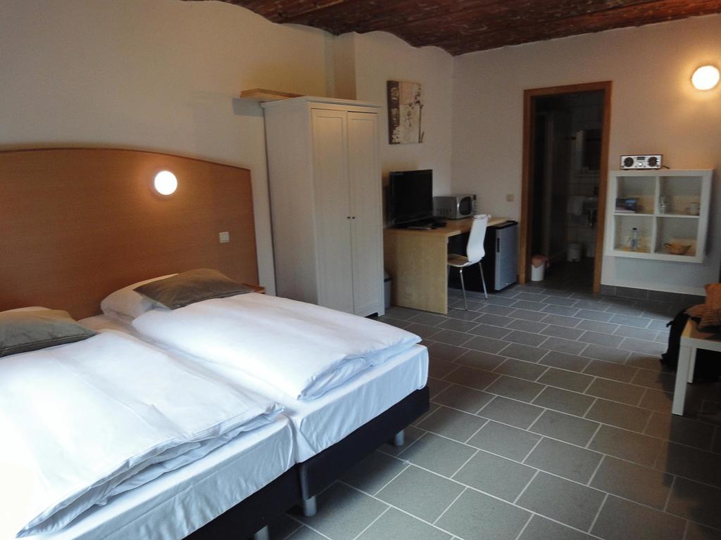 Parkhotel Villa Des Effats Vielsalm Zimmer foto