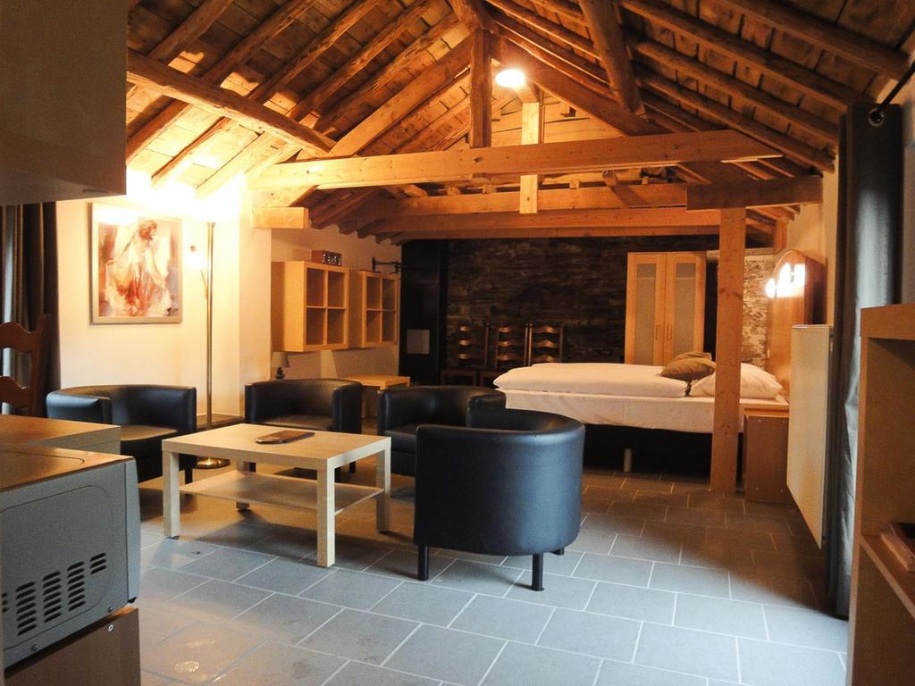 Parkhotel Villa Des Effats Vielsalm Zimmer foto